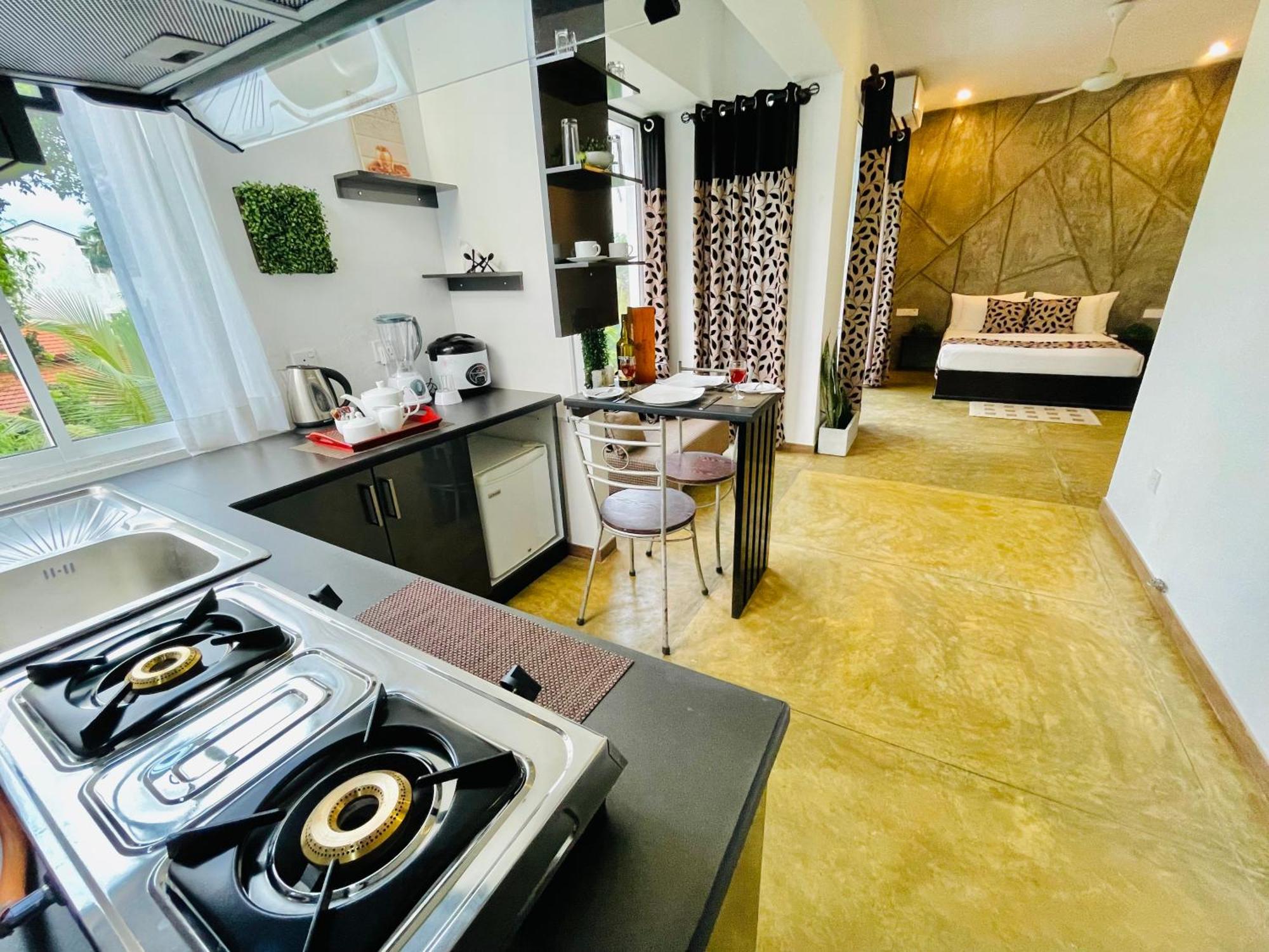 8 Plus Luxury Apartments Негомбо Екстер'єр фото
